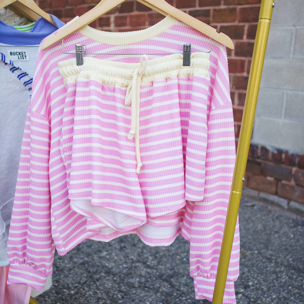 Pink lemonade bottoms